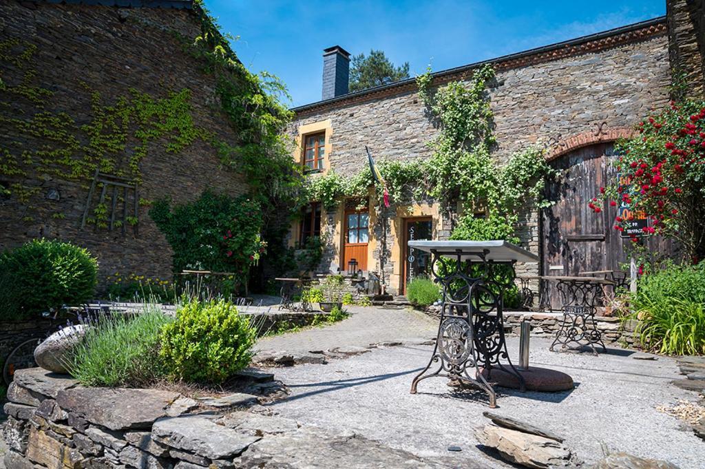 Appart Hotel Au Pied De Vigne Врес-сюр-Семуа Экстерьер фото